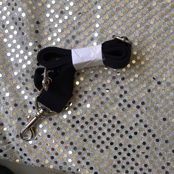 Camera and Technology Carrying Bag - Picture 5 of 7